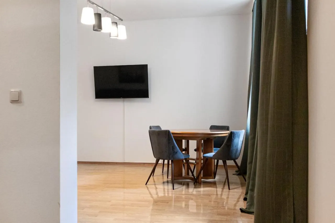 Welcoming 3Br Budget Apt. Well Connected Vienna