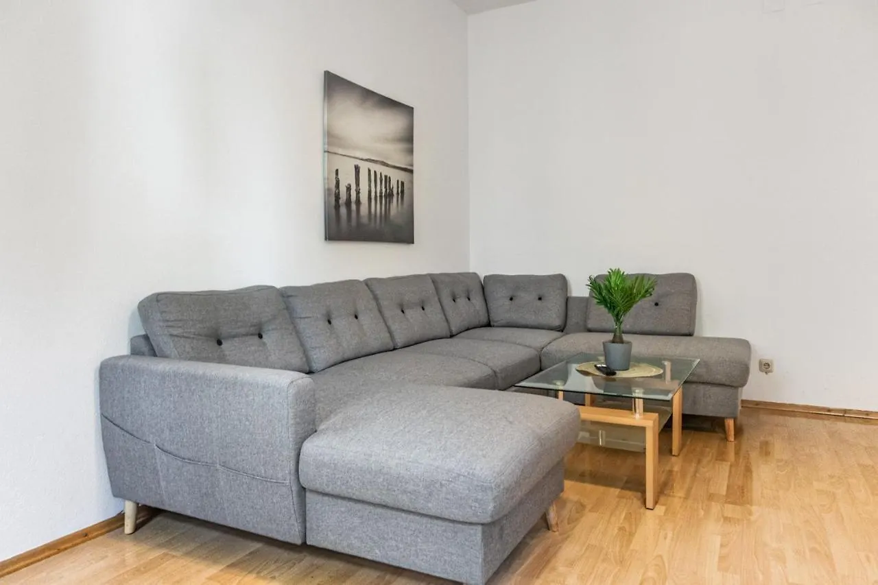Welcoming 3Br Budget Apt. Well Connected Wiedeń Apartament